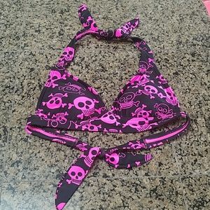 Pink and black skull suit